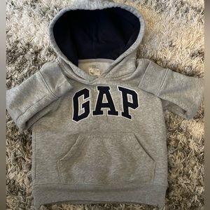 GAP Kids Sweatshirt - Size 4